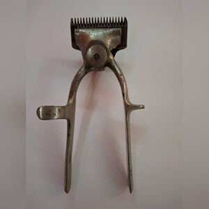 Antique/VNTG Manual Hair Clippers